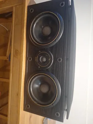 Bafle Central Infinity Negro