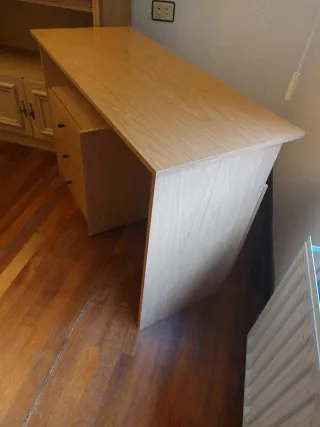 Escritorio/Mesa de estudio de madera