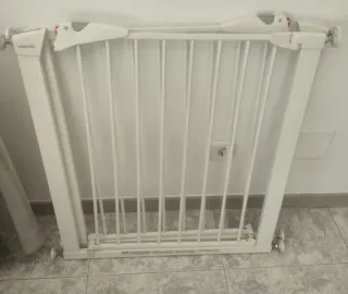Barrera de seguridad infantil/mascotas
