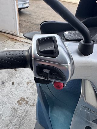 PIAGGIO MP3 300I - 2015