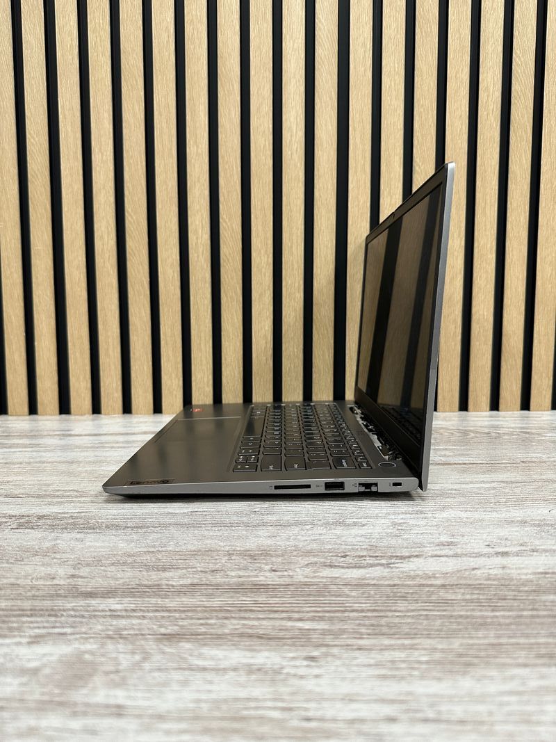 Lenovo ThinkBook 14 G2 TACTIL Ryzen7 8gb 256gb SSD afbeelding 3