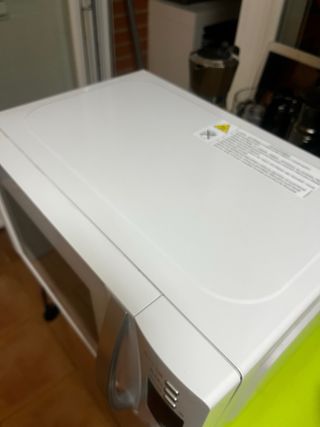 Microondas Candy Blanco