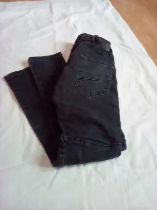 Pantalones vaqueros negros niño