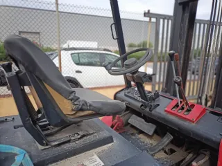 Carretilla elevadora Tecnocar 4000 kg repasada