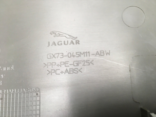 Moldura izq Consola central Jaguar XE