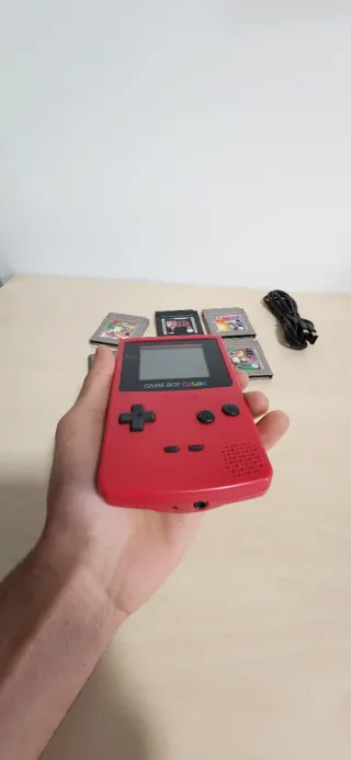 Nintendo Game Boy Color Roja + Juegos