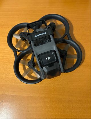 DJI Avata Drone + Gafas + Mando