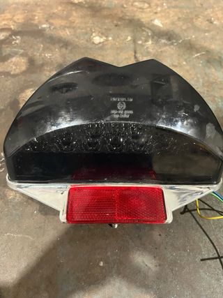 Luz tras LED Yamaha Aerox