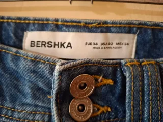Minifalda vaquera Bershka Talla 34