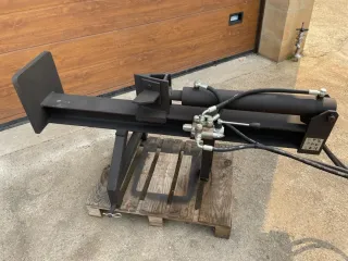 Astilladora de leña hidráulica