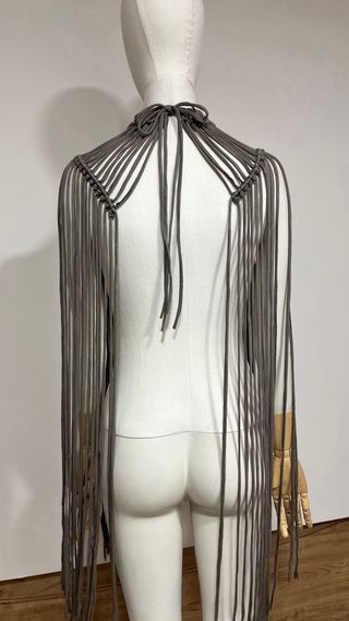 Hombreras viscosas fluidas grises