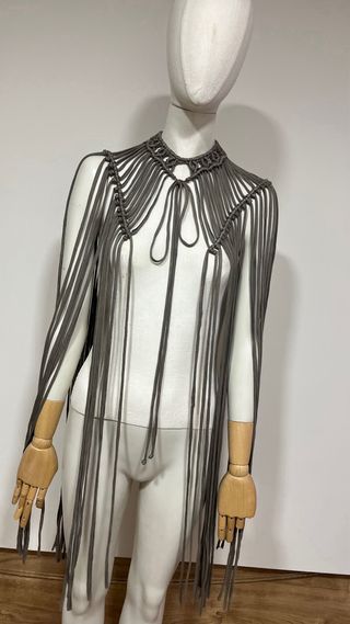 Hombreras viscosas fluidas grises