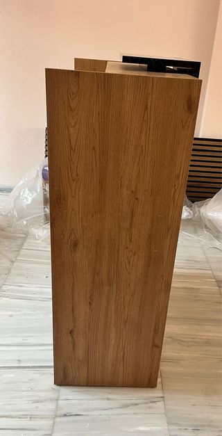 Mostrador de madera y imitacion marmol