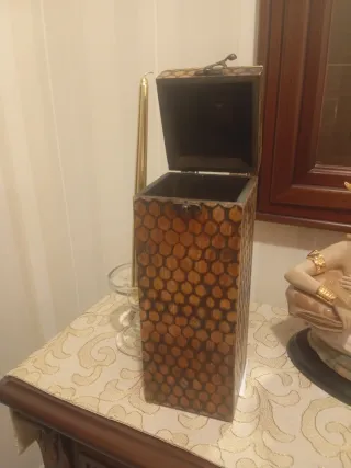 Caja decorativa madera y metal botellero de madera