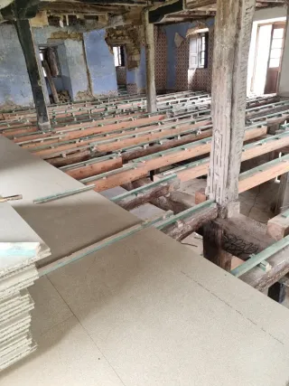 Proyectos de madera: casas, caseríos, lonjas