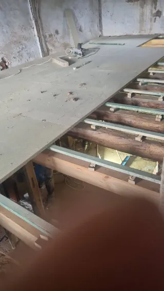 Proyectos de madera: casas, caseríos, lonjas