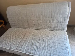 Sofá Cama Lisckseles Lova (IKEA)