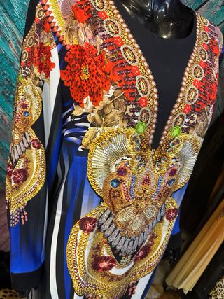 Kaftano elegante per occasioni speciali