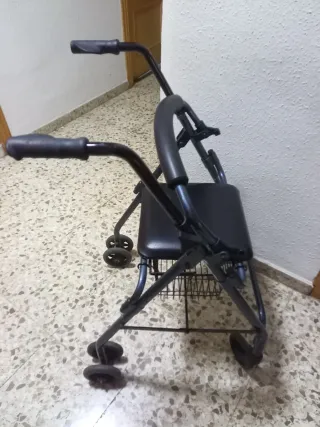 Andador Ortomobility para mayores