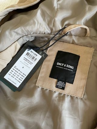 Chaqueta de entretiempo beige