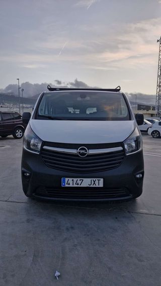 Opel Vivaro 2016 con 6 plazas pegatina C