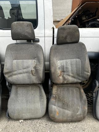 Asientos Nissan Patrol GR Y60 (Modelo Alemán)