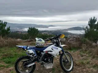 Yamaha DT 50 R Enduro Azul/Blanco