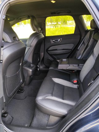 VOLVO XC60 B4 (D) R-DESIGN AUT RESTYLING NACIONAL