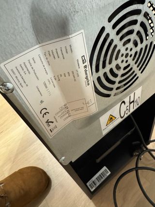 Vinoteca 12 botellas,  35L - Orbegozo VT 1210