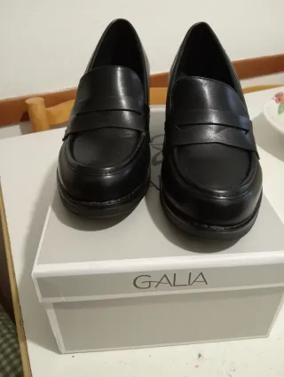 Mocassini donna Galia neri in vera pelle