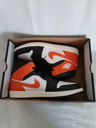 Nike Air Jordan 1 Mid Talla 47