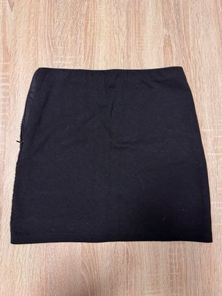 Falda corta con pedrería lentejuelas