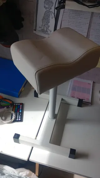 Reposabrazos ergonómico beige