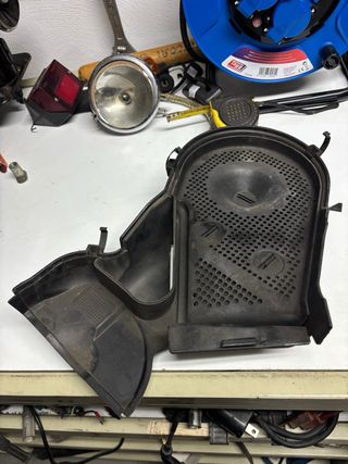 Tapa Distribución Audi A6 (c)