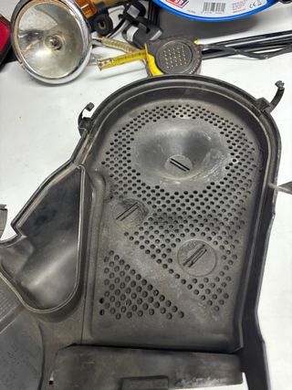 Tapa Distribución Audi A6 (c)