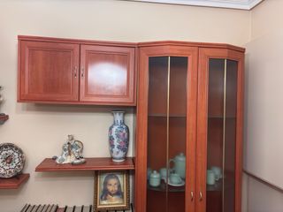 Mueble de salón madera y cristal