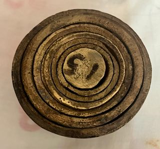 Ponderal de bronce siglo XIX