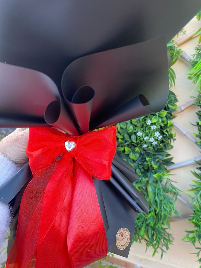 Regala un ramo “FUEGO” 30 rosas hechas a mano