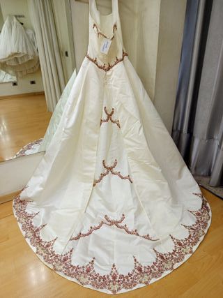 Vestido de Novia Talla 40, Marfil granate