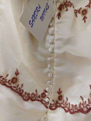 Vestido de Novia Talla 40, Marfil granate