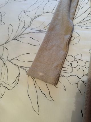 Vestido Zara cuello alto beige talla S