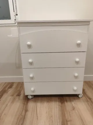 Cambiador y bañera para bebé