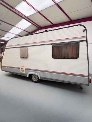 Caravana Moncayo Alhambra 430