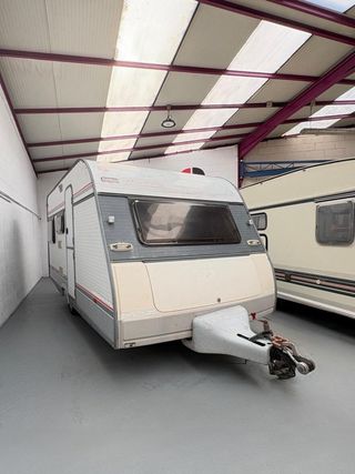 Caravana Moncayo Alhambra 430