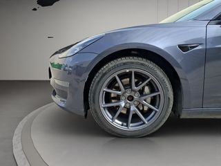Tesla Model 3 Gran Autonomía 4WD 366 kW (498 CV)