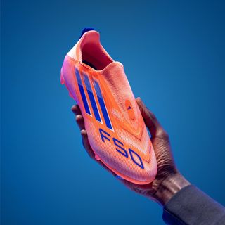 Botas de fútbol F50 League Laceless FG/MG Adulto Naranja