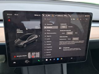 Tesla Model 3 Gran Autonomía 4WD 366 kW (498 CV)
