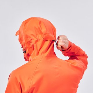 Chaqueta impermeable montaña y trekking Hombre Quechua MH500