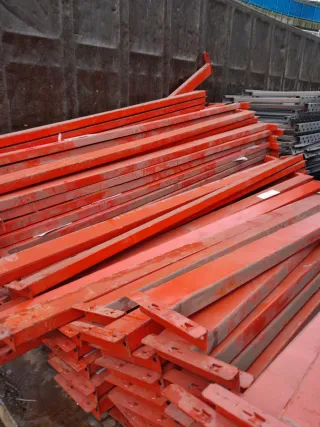 Estanterías industriales metálicas