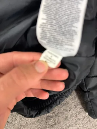 ¡¡OFERTA!! Talla S Chaqueta Nike Negra con Capucha